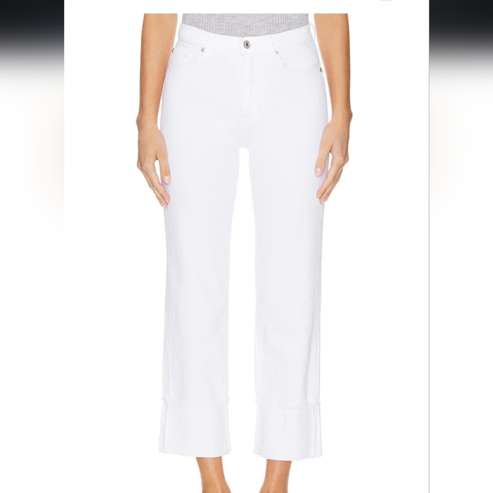 Cropped white jean